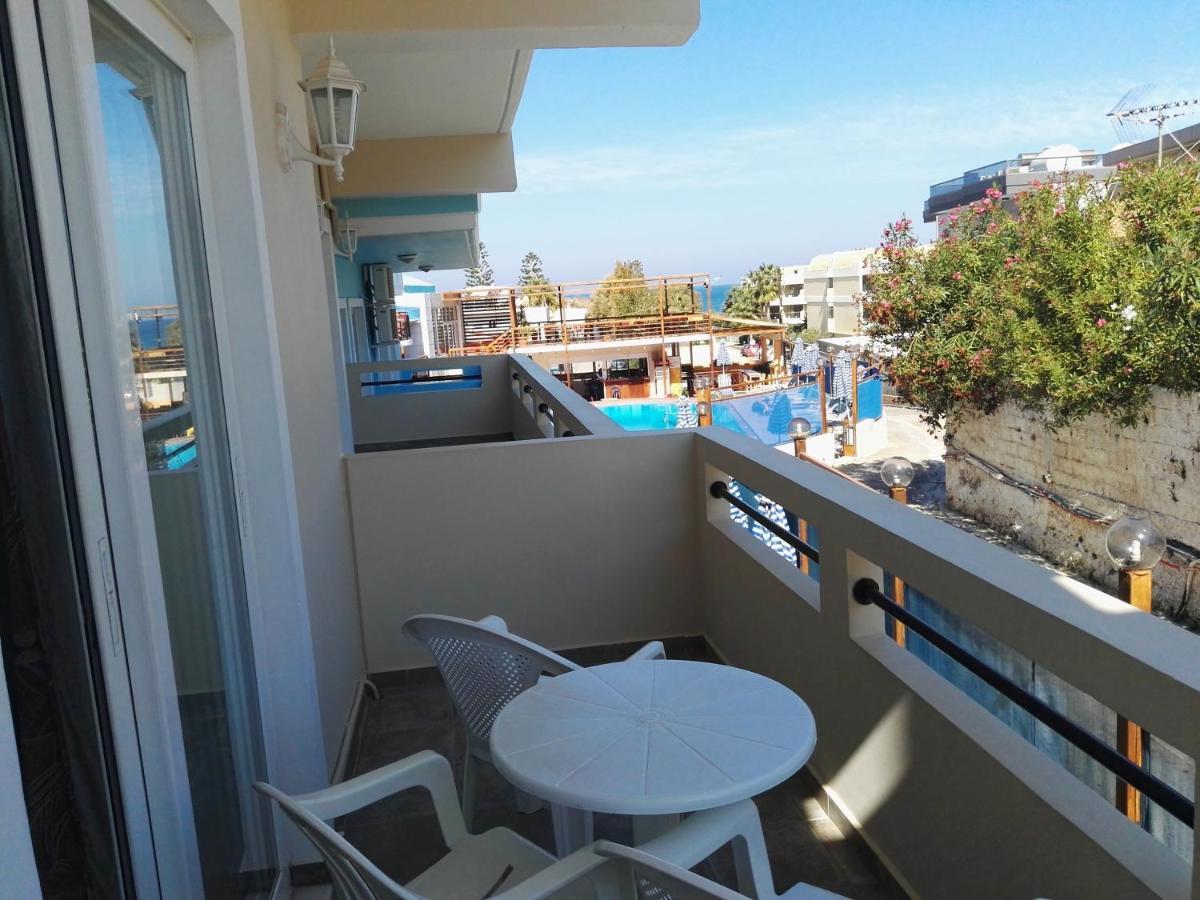 Epis Hotel Agia Marina  Bagian luar foto