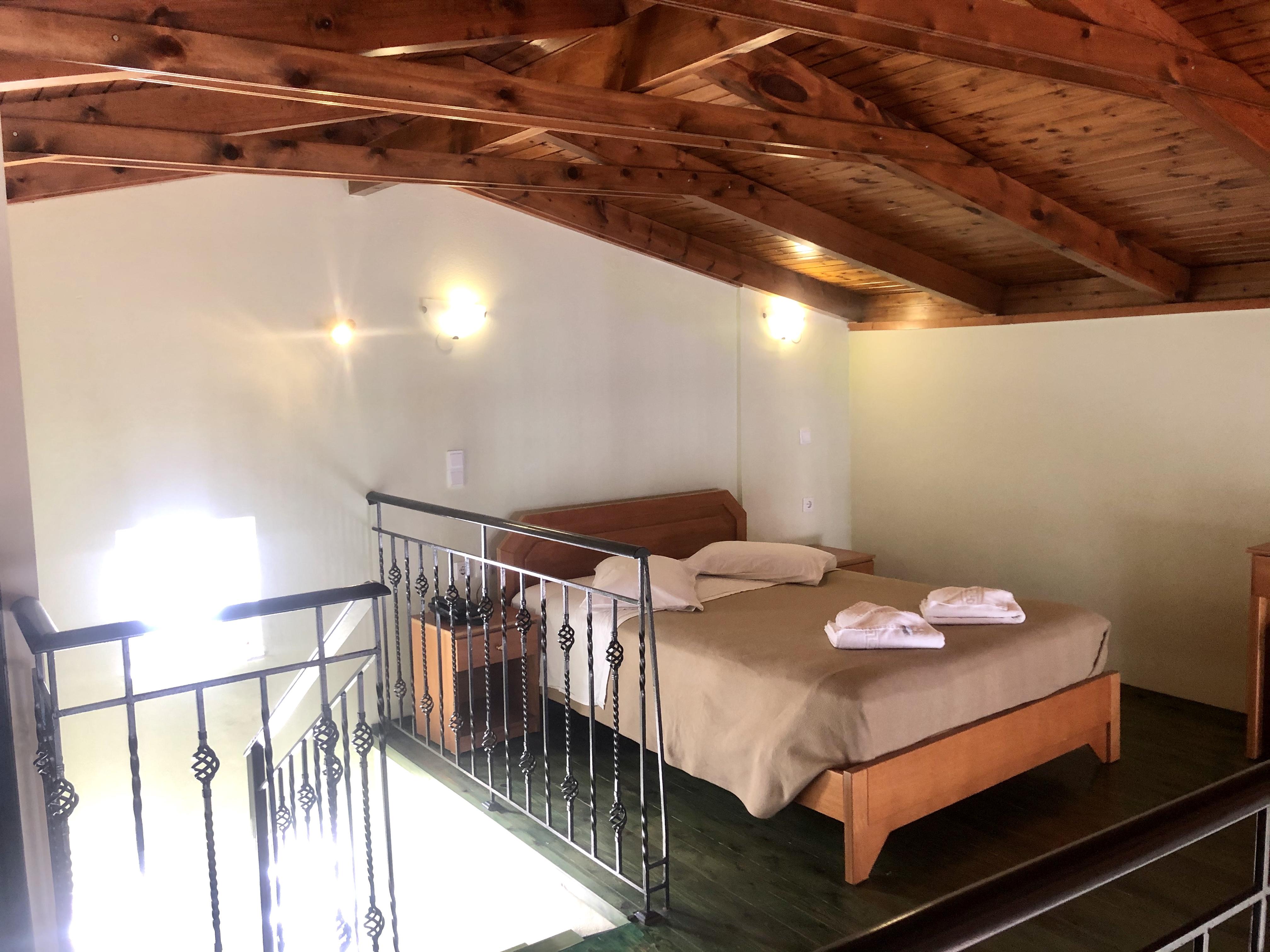 Epis Hotel Agia Marina  Bagian luar foto