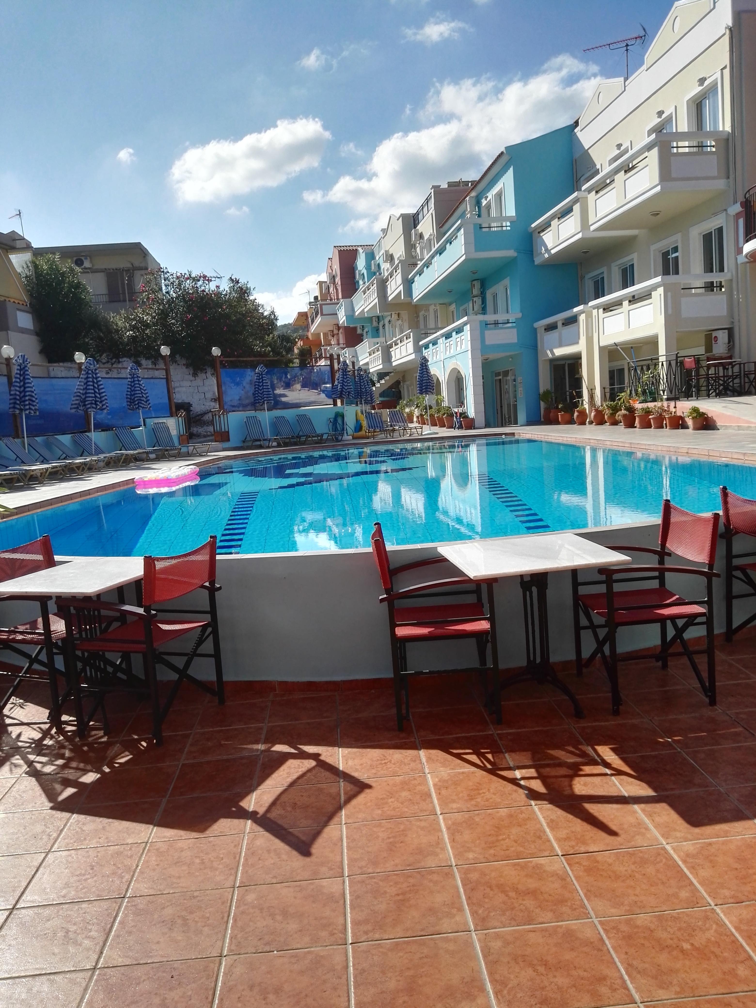 Epis Hotel Agia Marina  Bagian luar foto