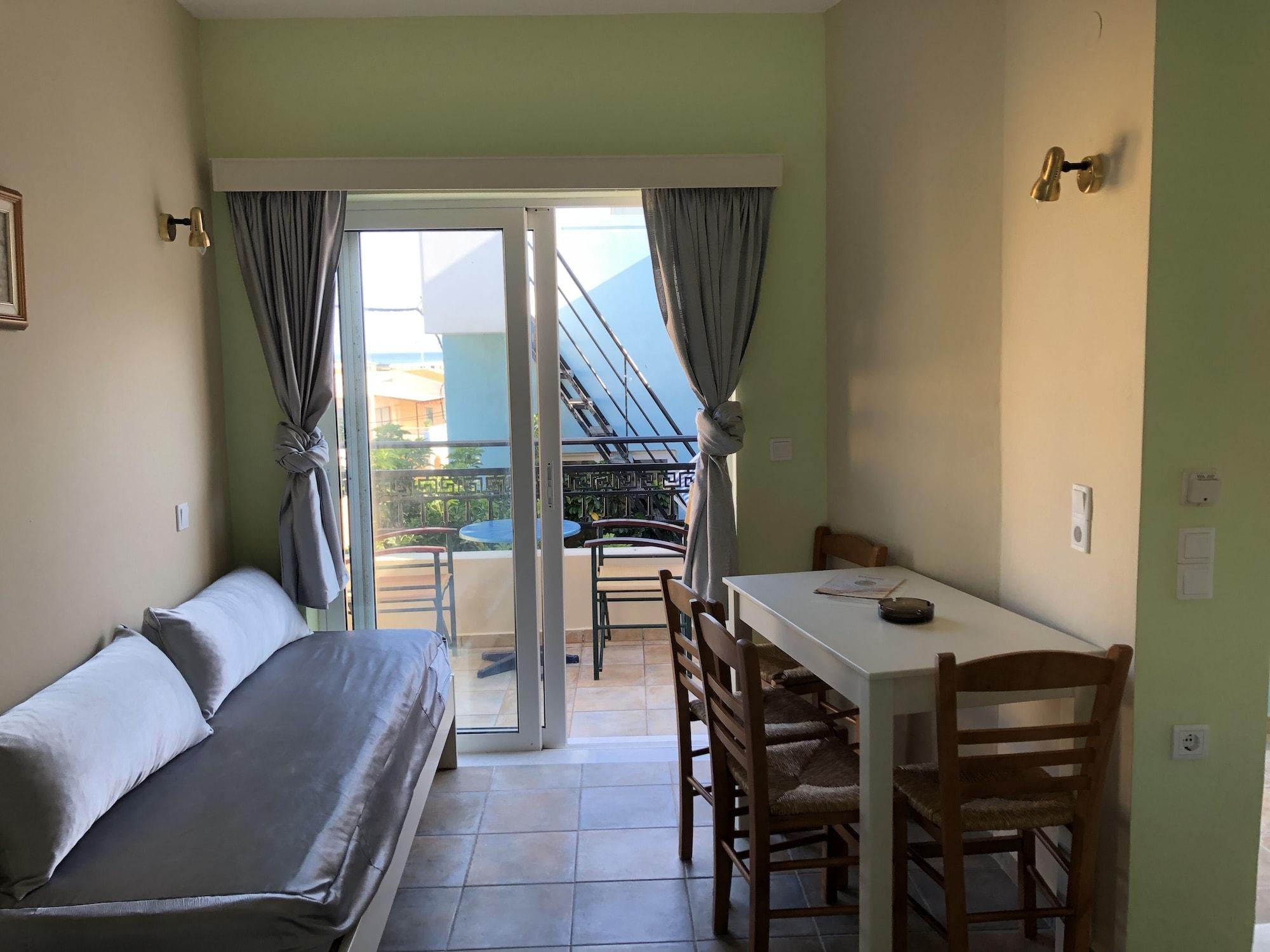 Epis Hotel Agia Marina  Bagian luar foto