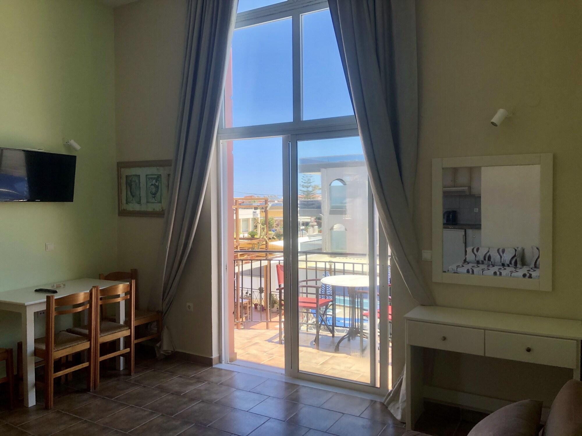 Epis Hotel Agia Marina  Bagian luar foto