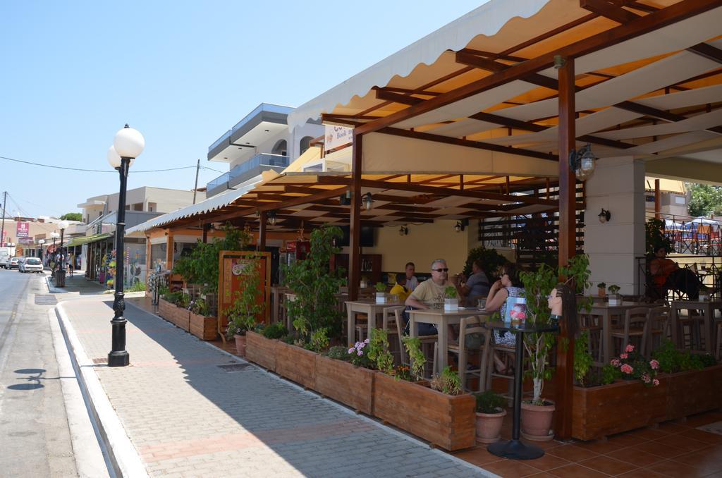 Epis Hotel Agia Marina  Bagian luar foto