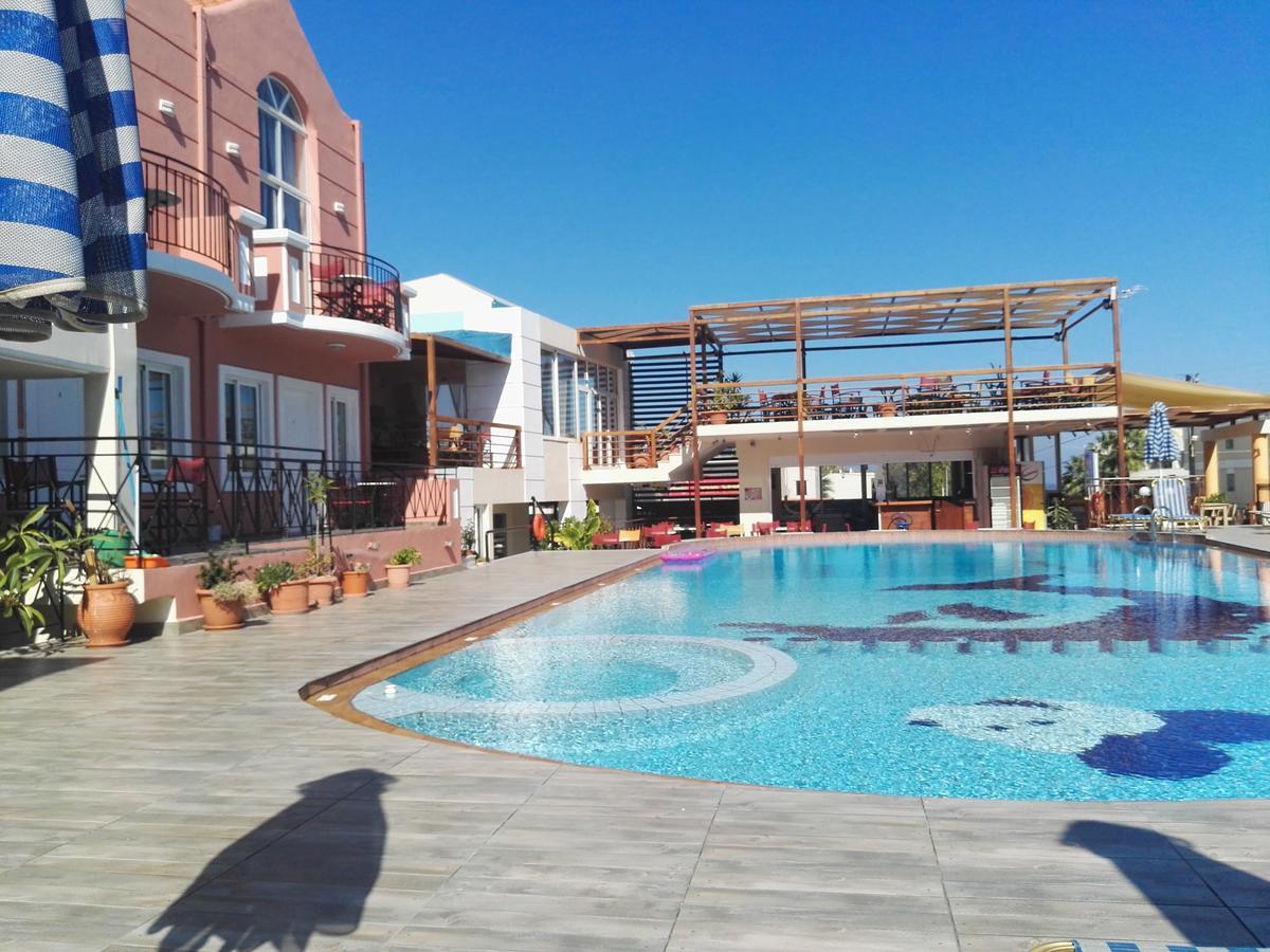 Epis Hotel Agia Marina  Bagian luar foto
