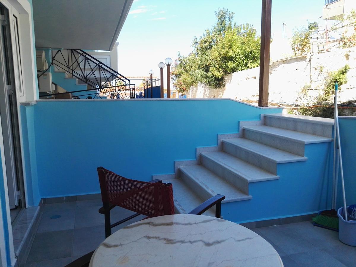 Epis Hotel Agia Marina  Bagian luar foto