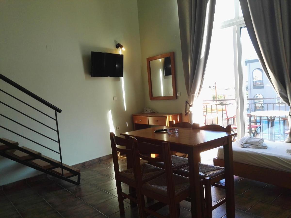 Epis Hotel Agia Marina  Bagian luar foto