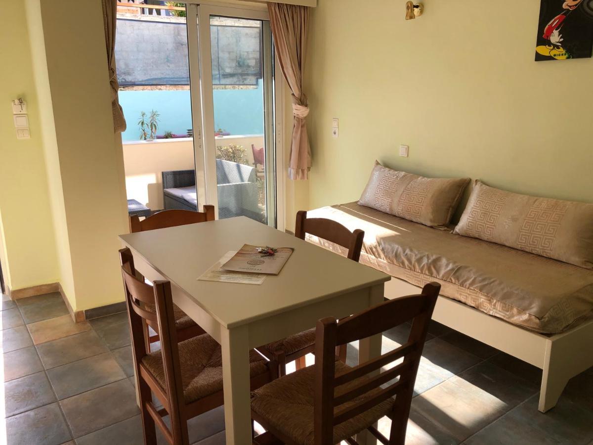 Epis Hotel Agia Marina  Bagian luar foto